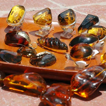 Dominican amber and jewelry