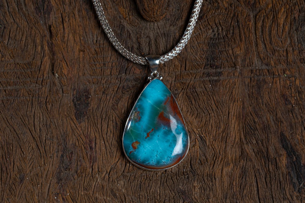 Joias de larimar